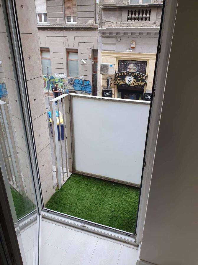 Lovely Apartment In The Heart Of ブダペスト エクステリア 写真